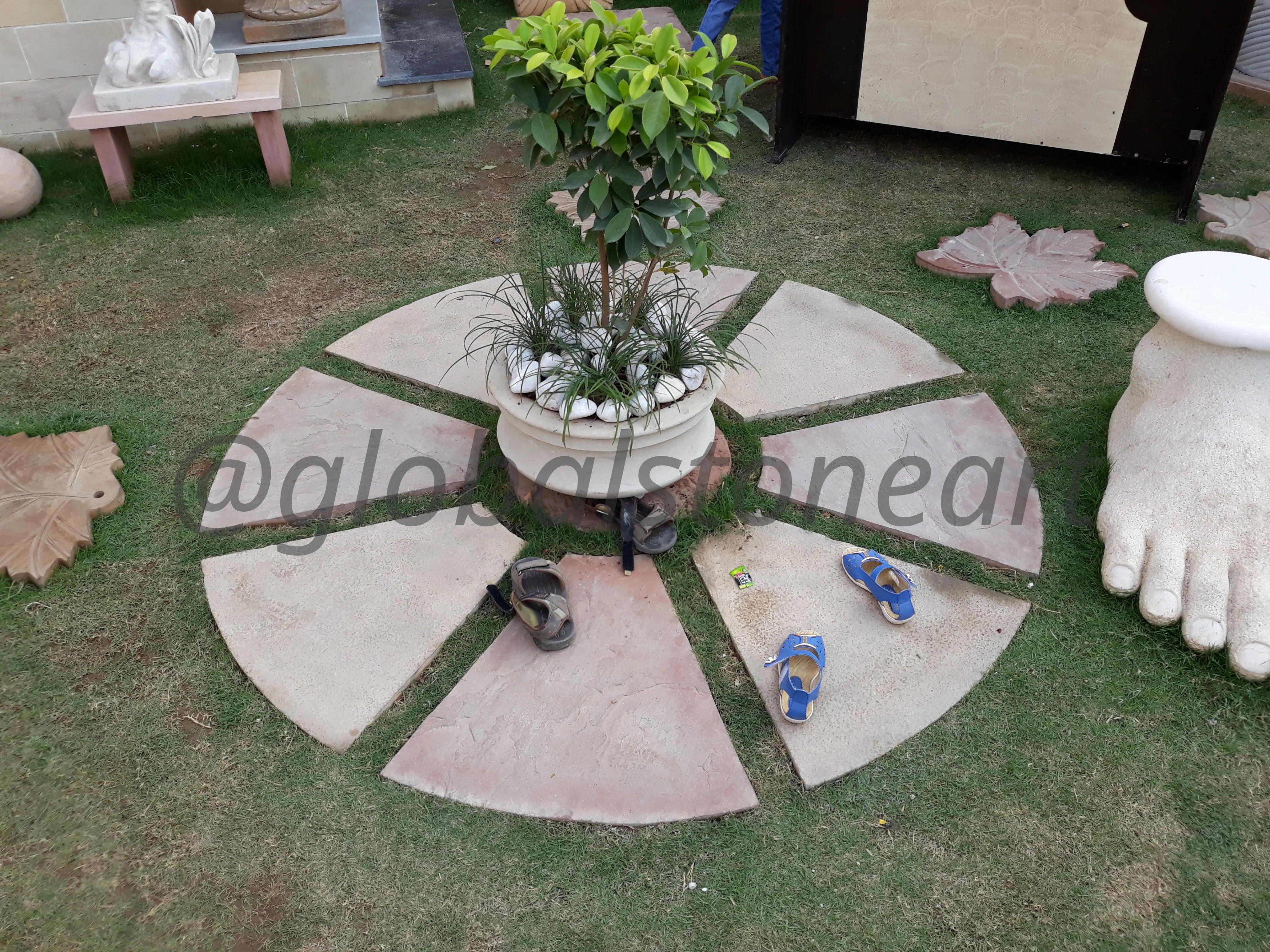 Round Sandstone Centre Planter with Stepping Stones