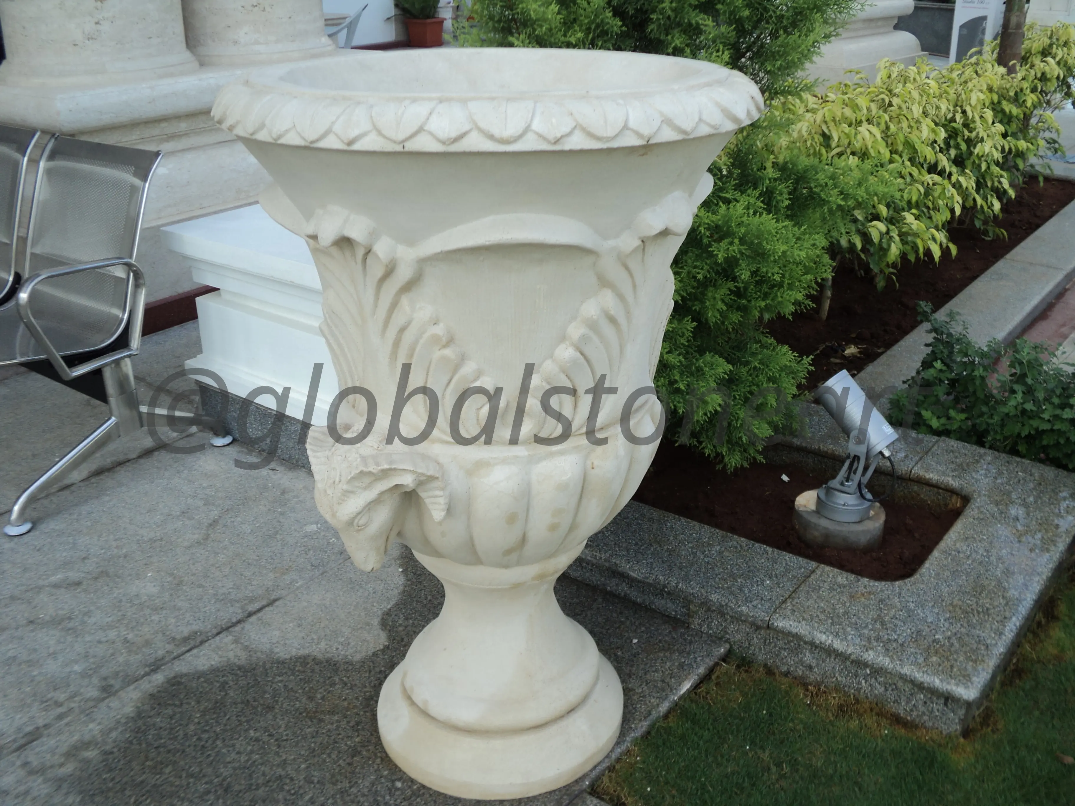 Acanthus Leaf White Marble Urn Planter for Garden