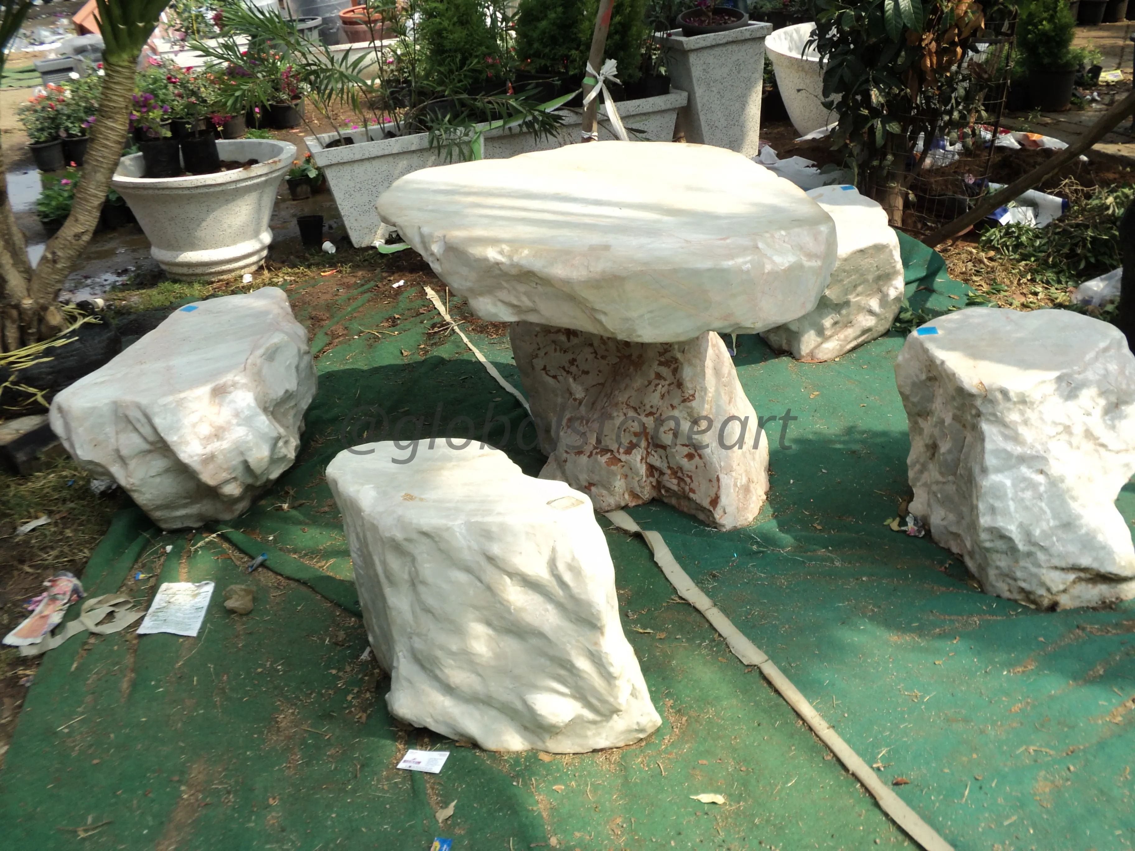 White Boulder Stone Table and Stool Garden Set
