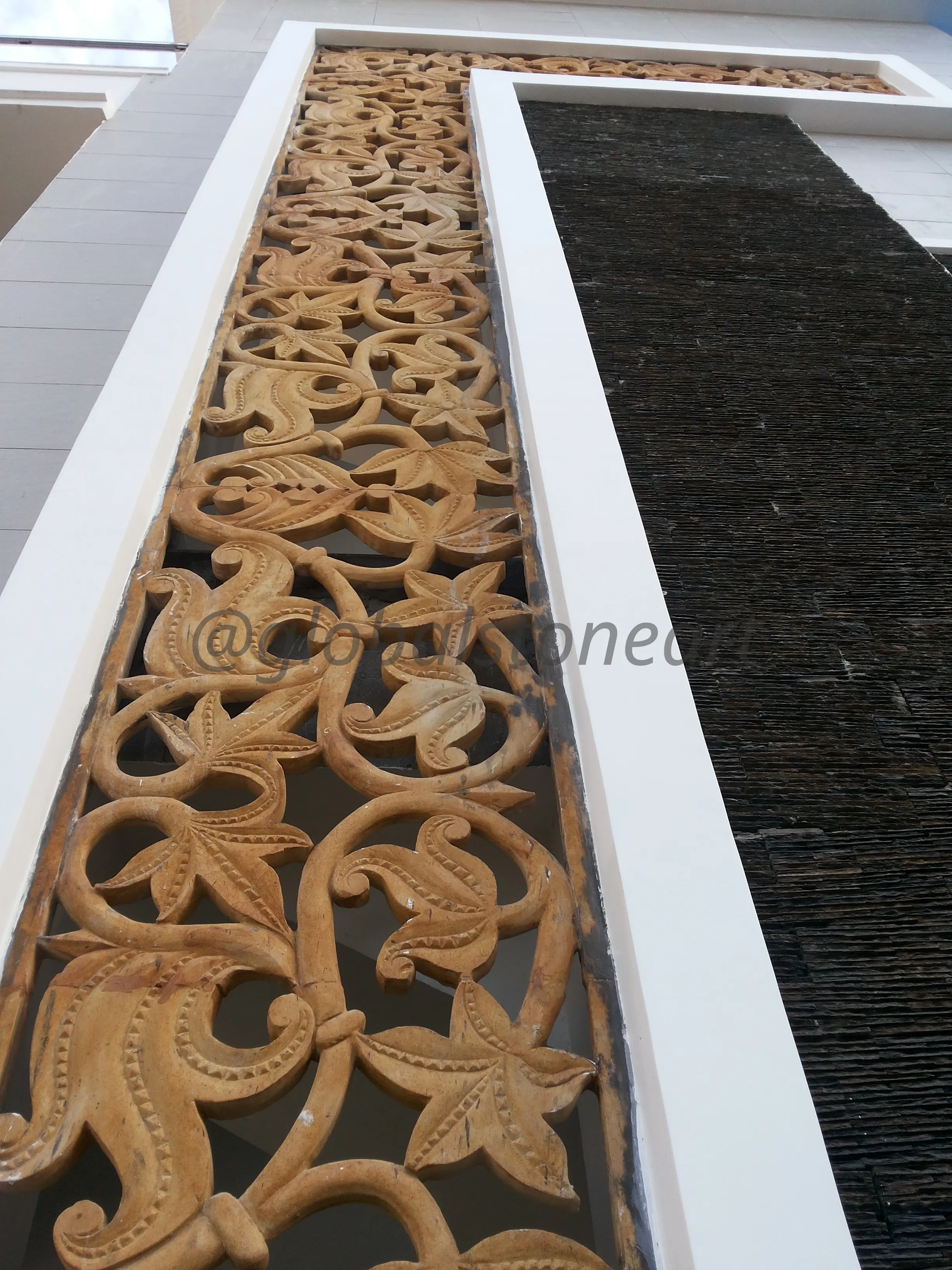 Scrolling Vine Sandstone Jali Facade Border Panel
