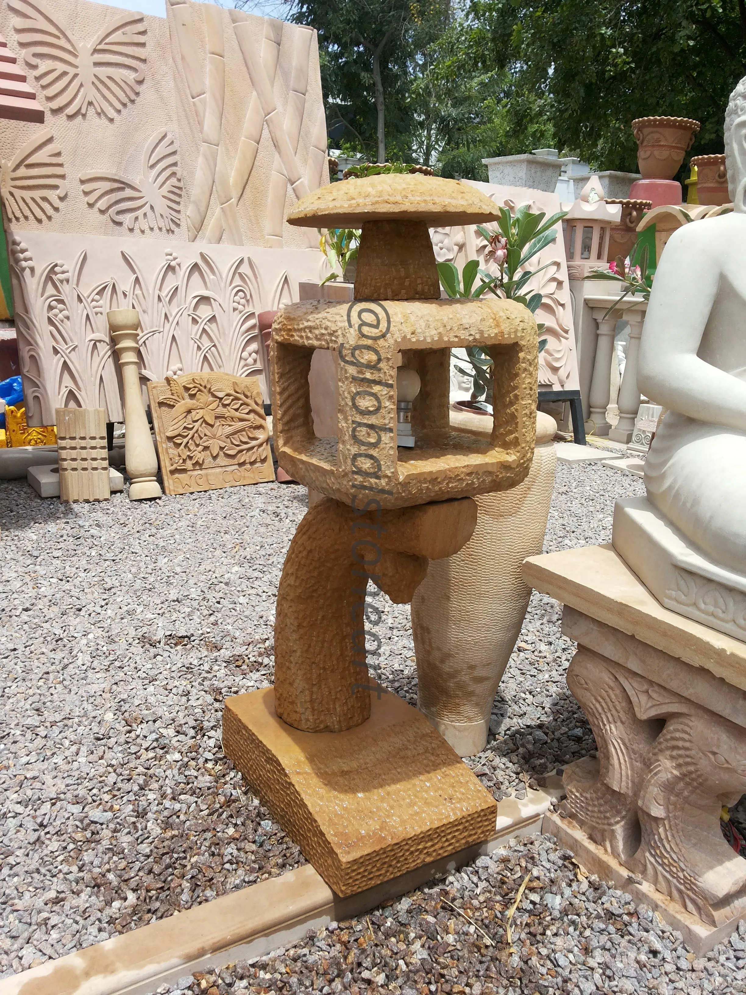Teak Sandstone Japanese-Style Stone Lantern for Garden