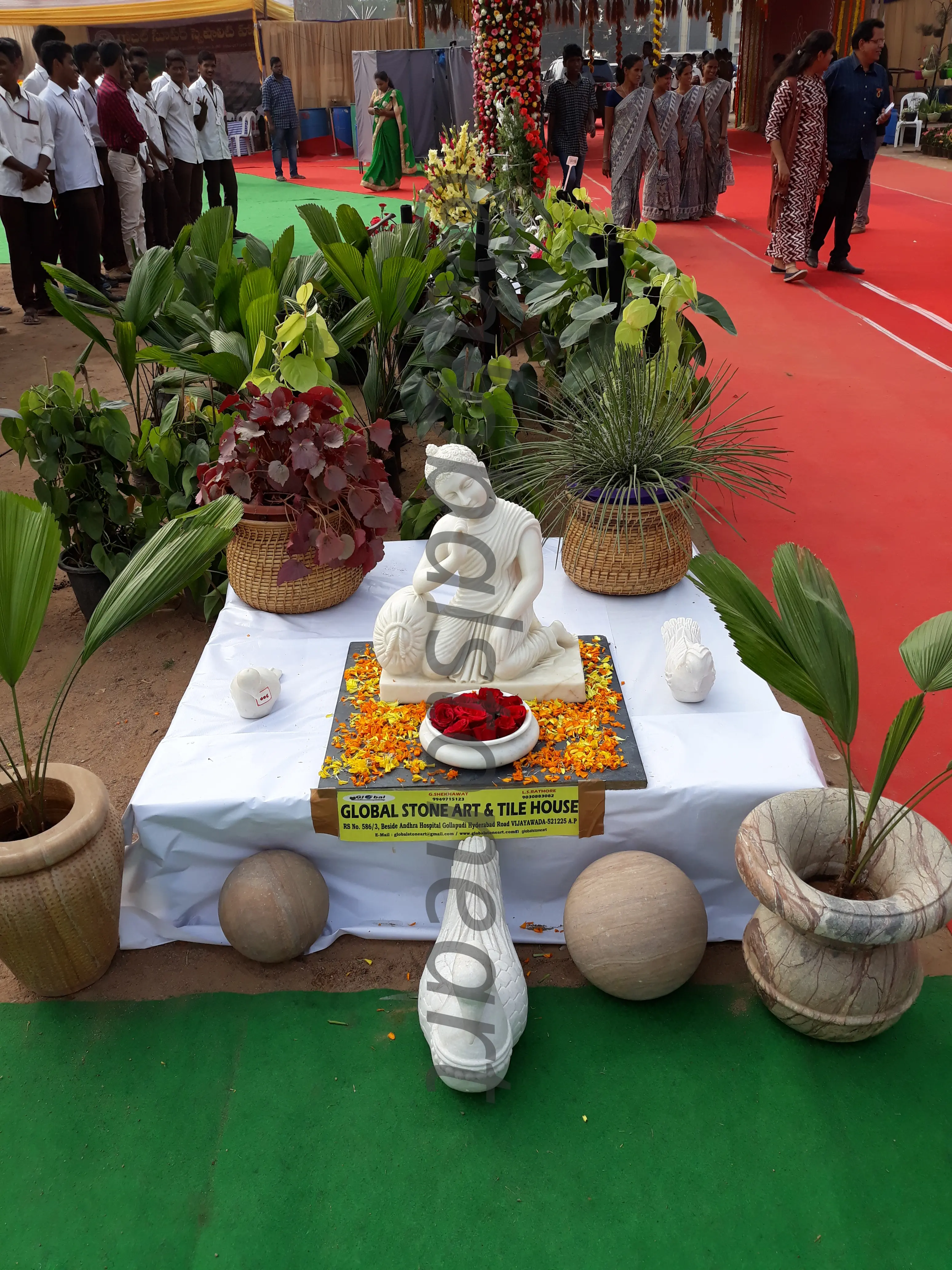 Marble Urli Display for Garden & Entrance Decor