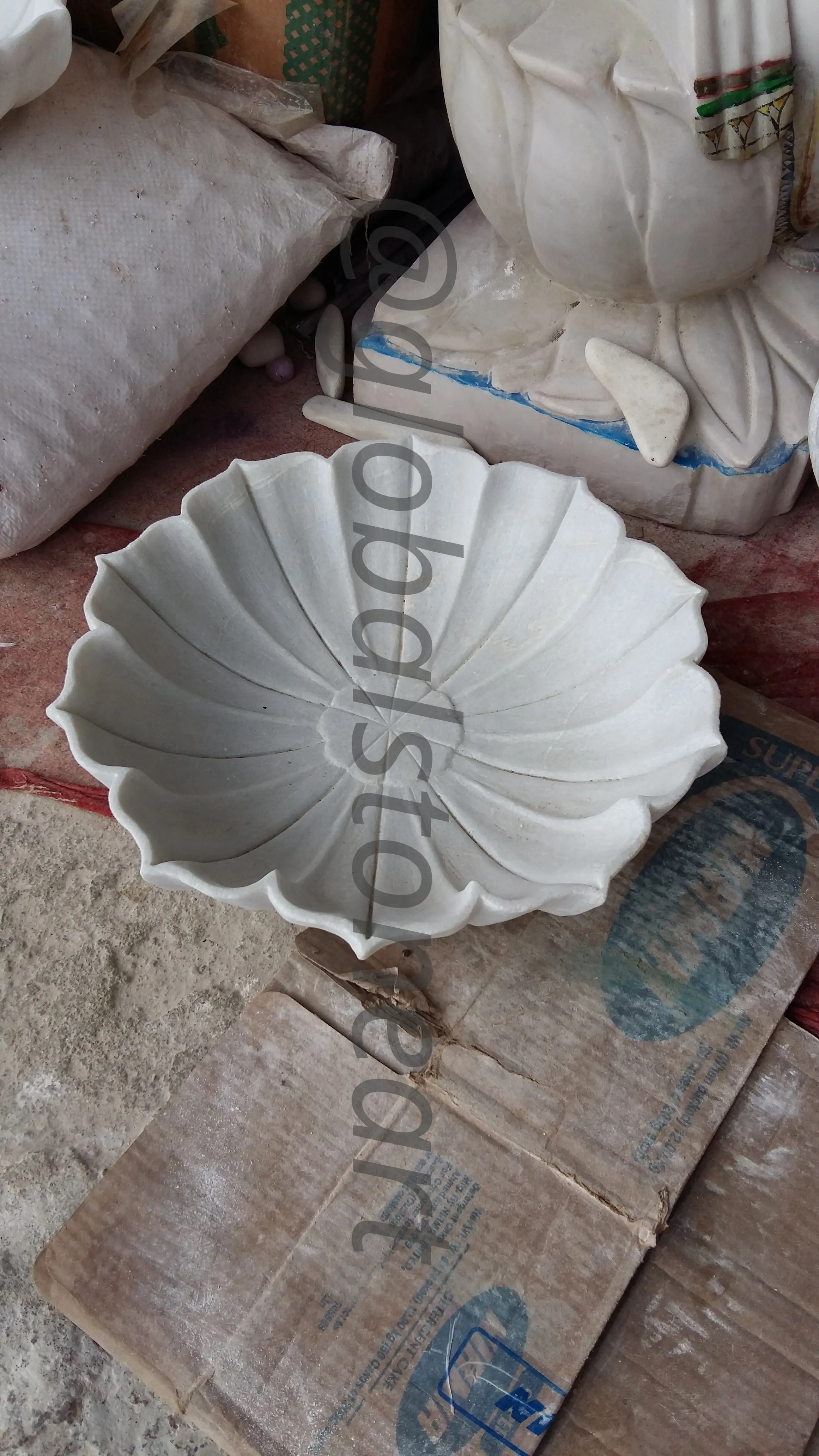 White Marble Fluted Shell Urli Bowl