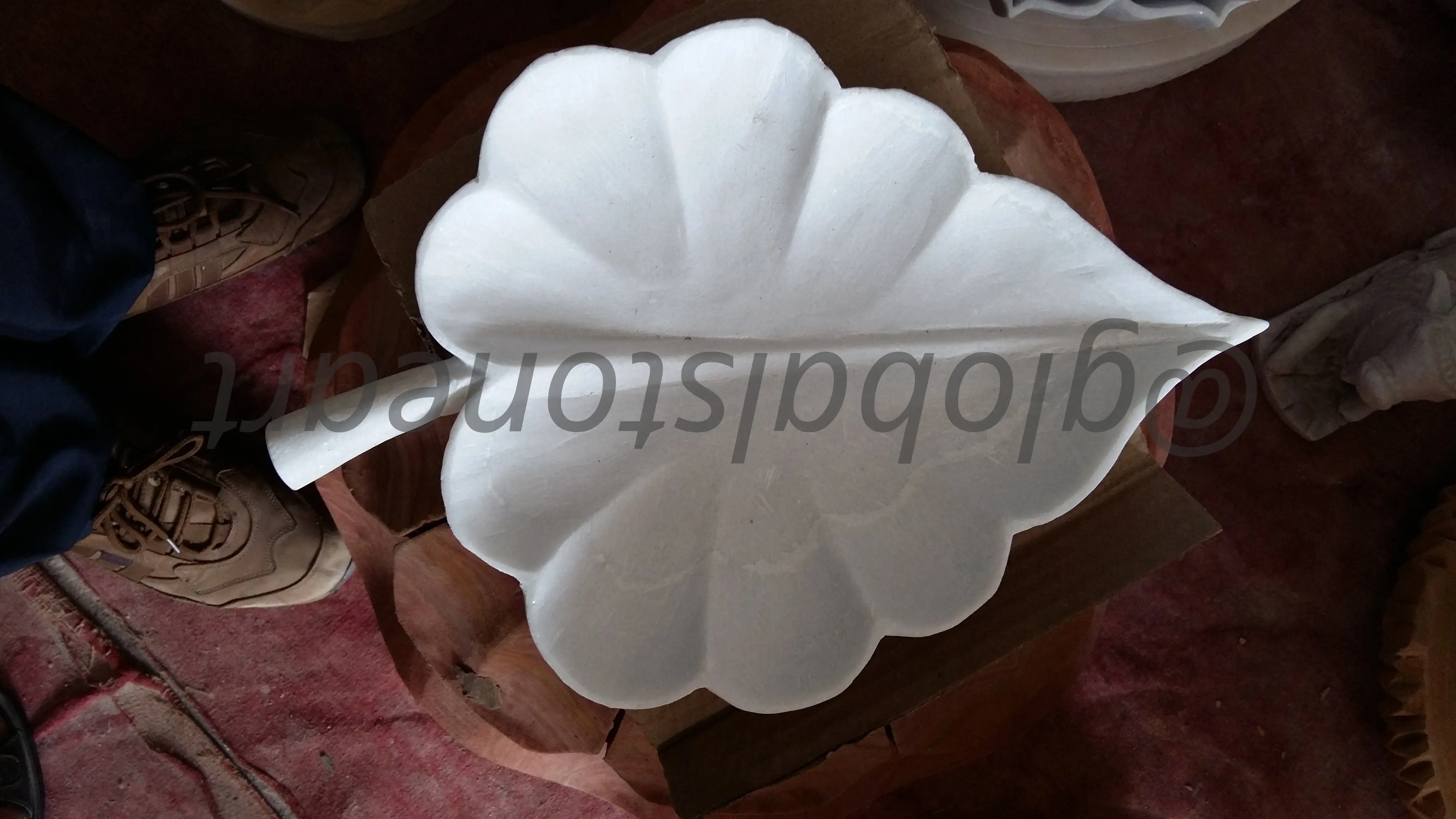 Large White Marble Leaf Urli for Entrance Decor