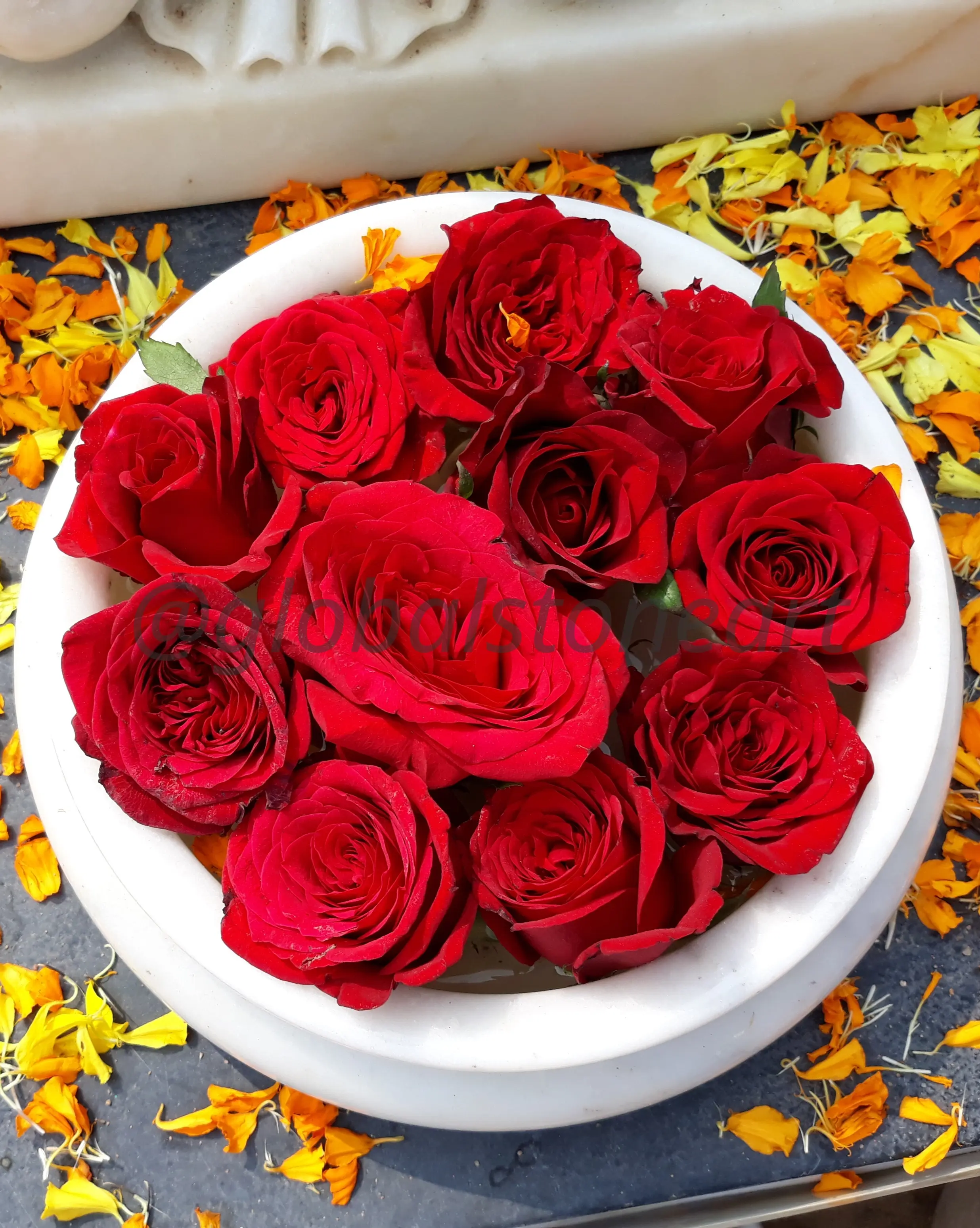 White Marble Round Urli Bowl for Floating Roses