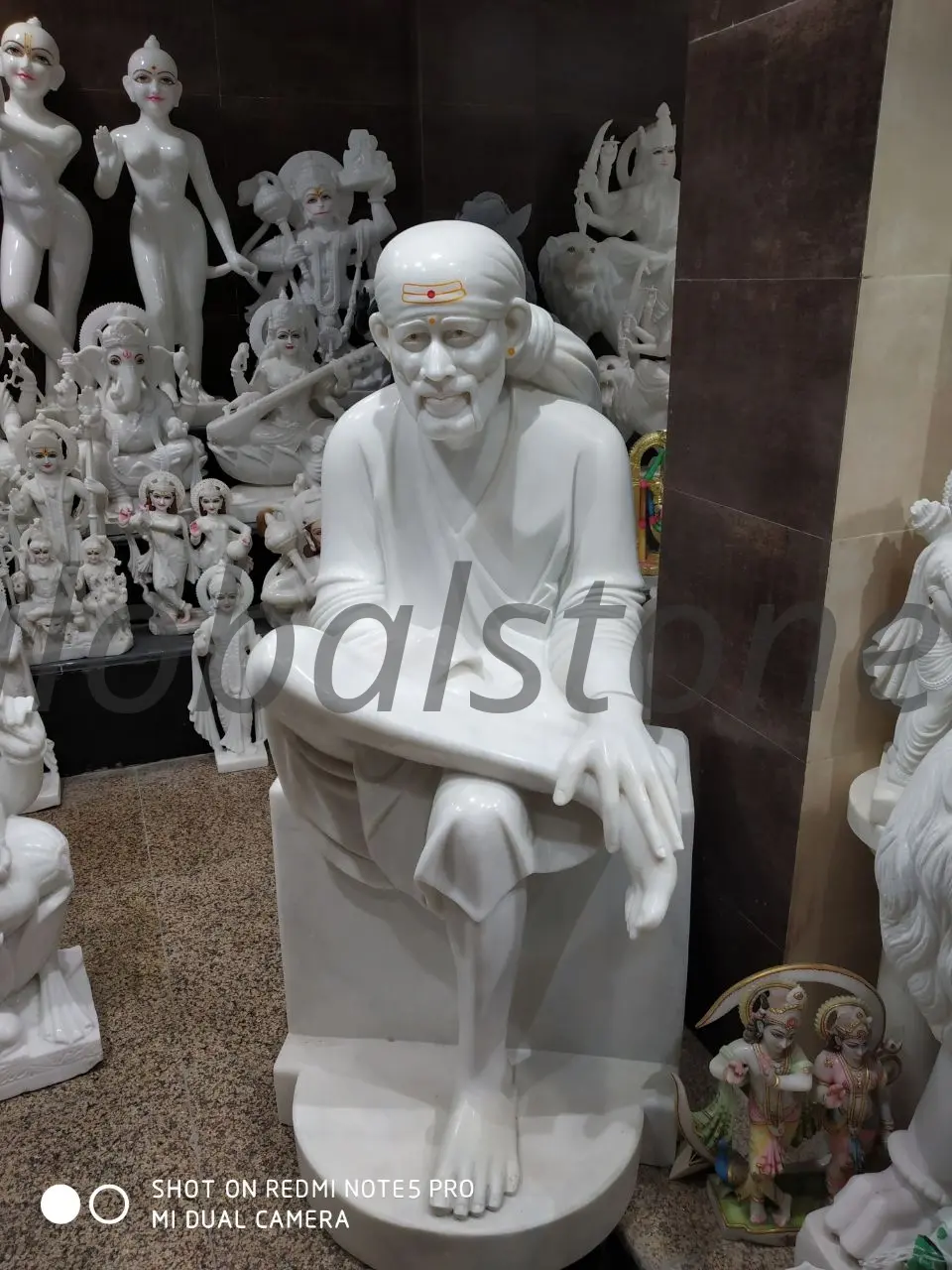 Large White Marble Sai Baba Murti for Temple Hall