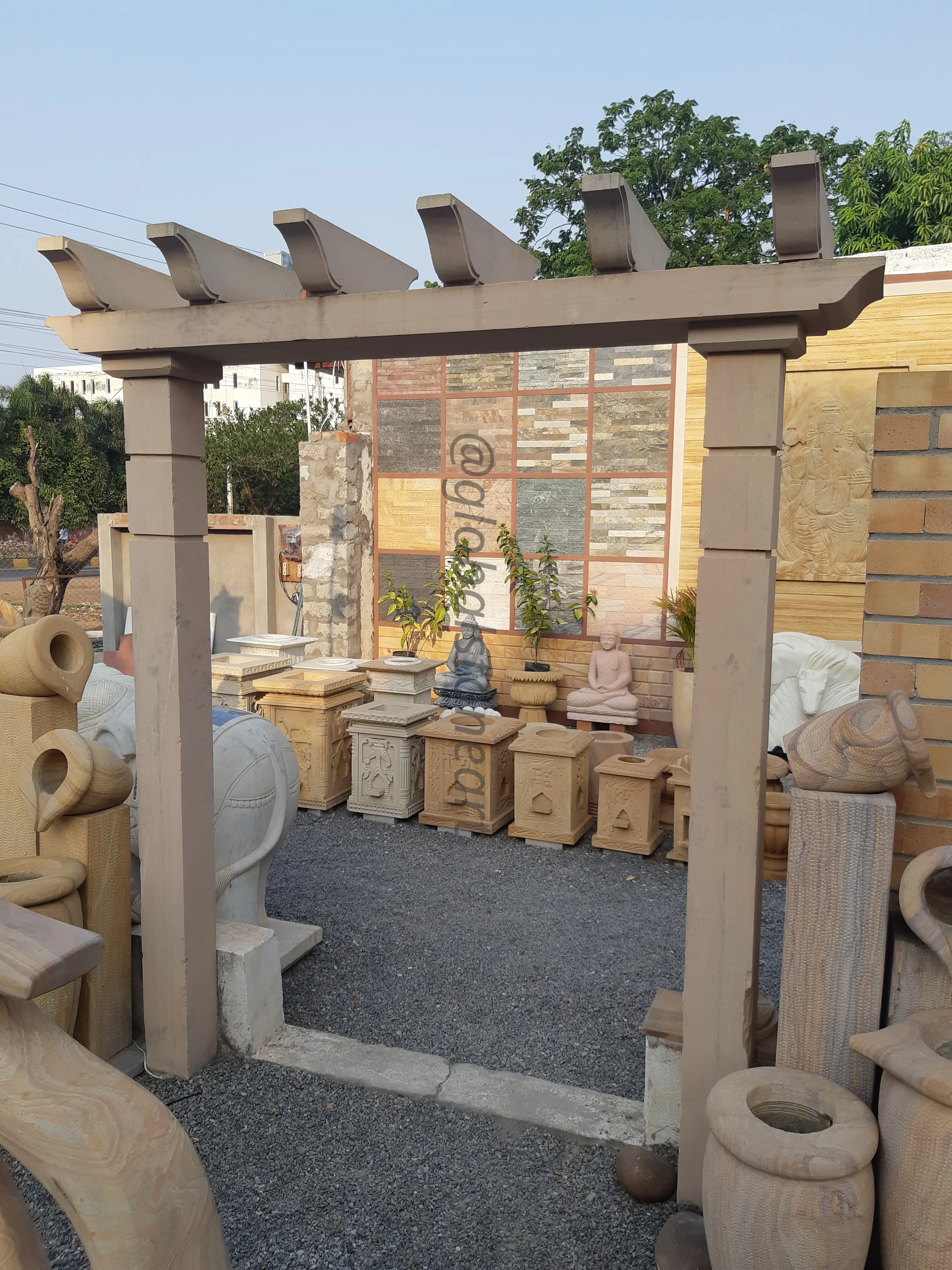 Beige Sandstone Pergola-Style Garden Gateway Arch